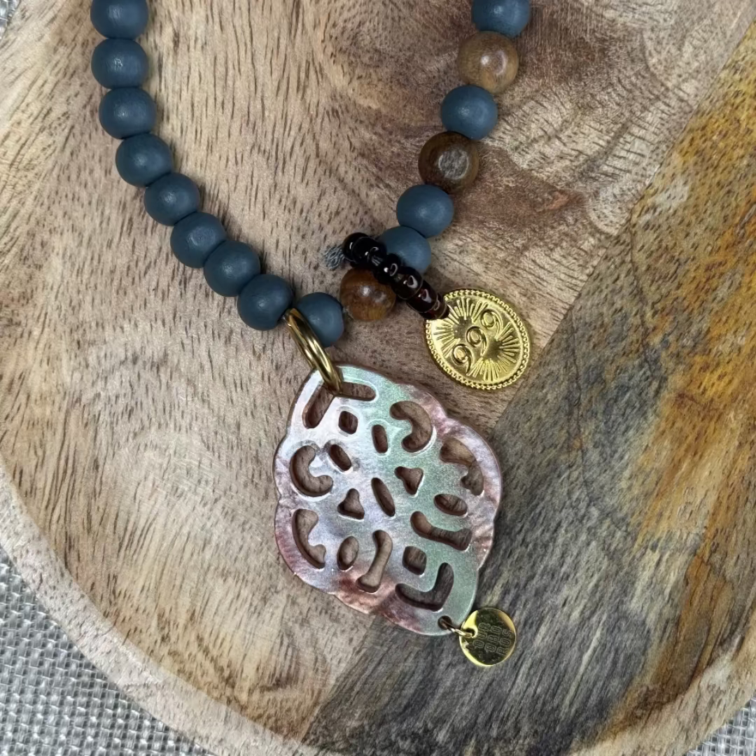 Mystic Oudh | Ketting | Hout | 999 Hanger | Ouroboros By Soraya