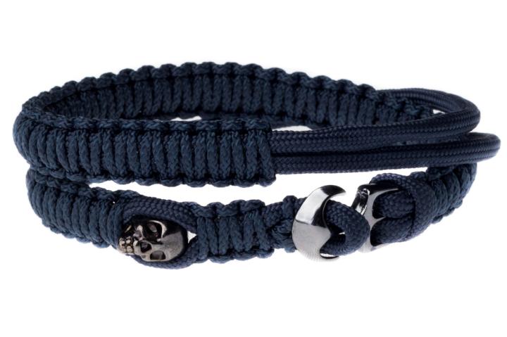 Pepe – Classic Comfort – Marineblau mit Totenkopf-Metallpistole.